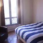 Hostnfly Apartments - Beautiful Apartment Near Republic