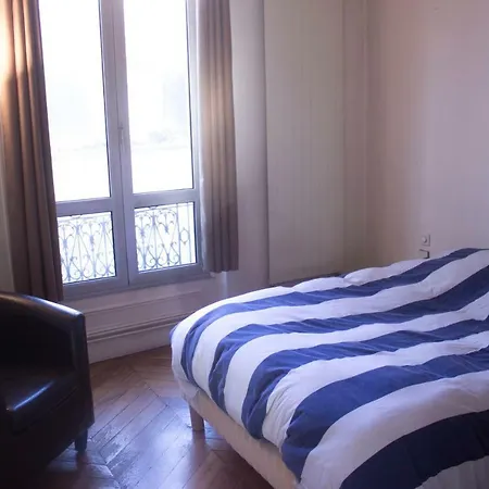 Apartment Hostnfly - Beautiful Near Republic