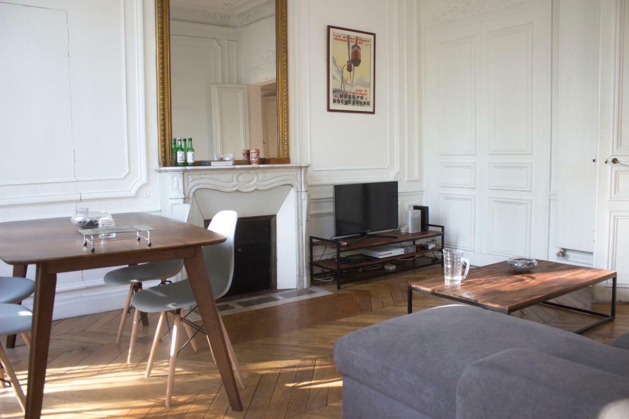 Hostnfly - Beautiful Near Republic Apartment Paris